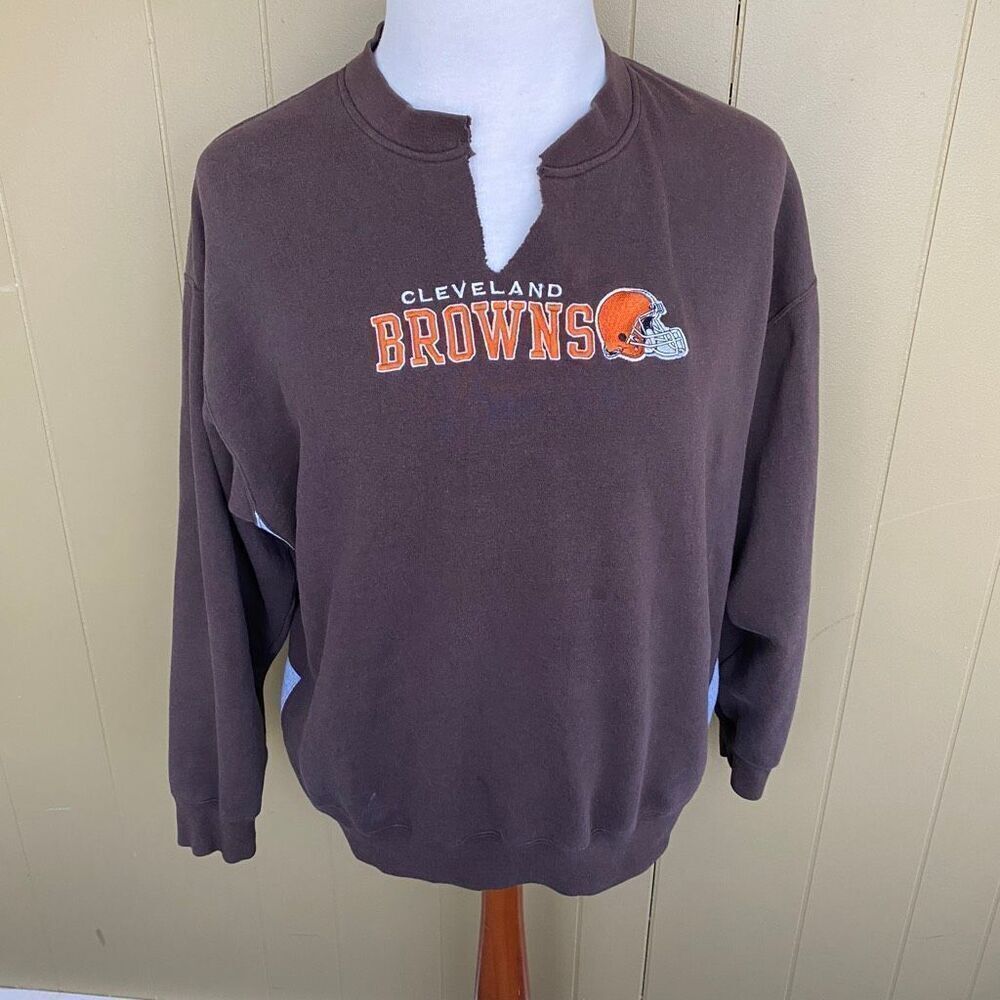 NFL men XL Longsleeve pullover sweatshirt w/v-cut neck Cleveland Browns